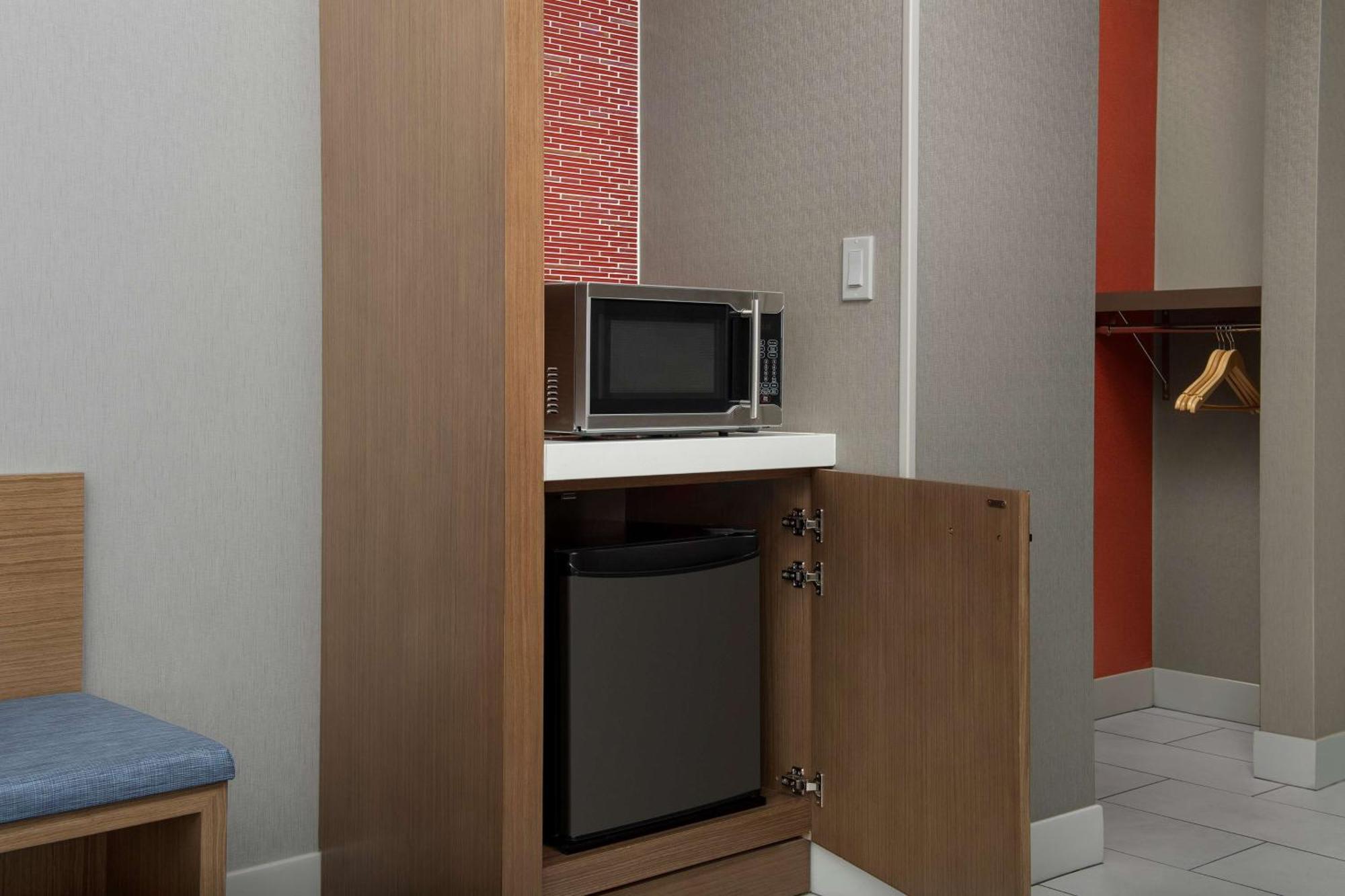 Hilton Garden Inn San Jose Airport エクステリア 写真