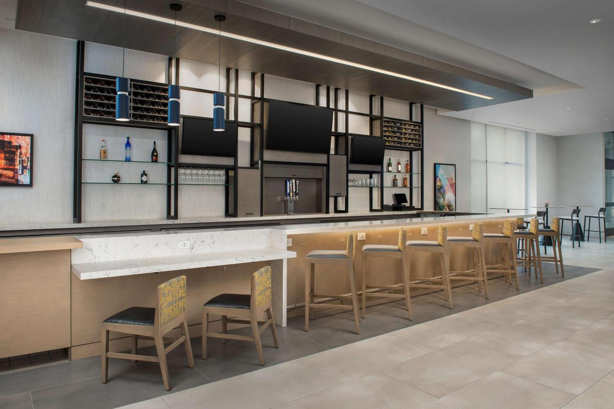 Hilton Garden Inn San Jose Airport エクステリア 写真