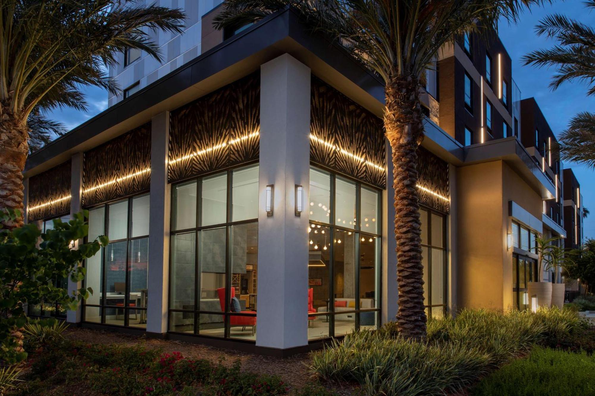 Hilton Garden Inn San Jose Airport エクステリア 写真